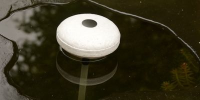 Eisfreihalter im Teich für den Herbst und Winter.